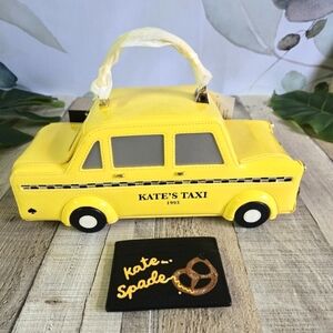 KATE SPADE | Kate's Taxi 3D Taxi Crossbody w/ NYC Pretzel Card Holder 2p…